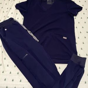 FIGS NAVY WOMENS SIZE SMALL FIGS SET